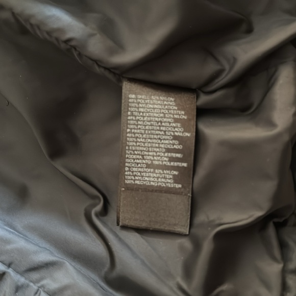 Cute quilted NF vest - Picture 6 of 6